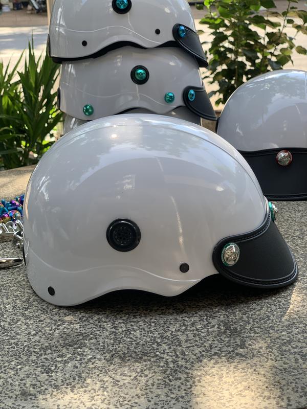 Mũ bảo hiểm 3 ốc slz + long đền xanh , đỏ  mũbảohiểm