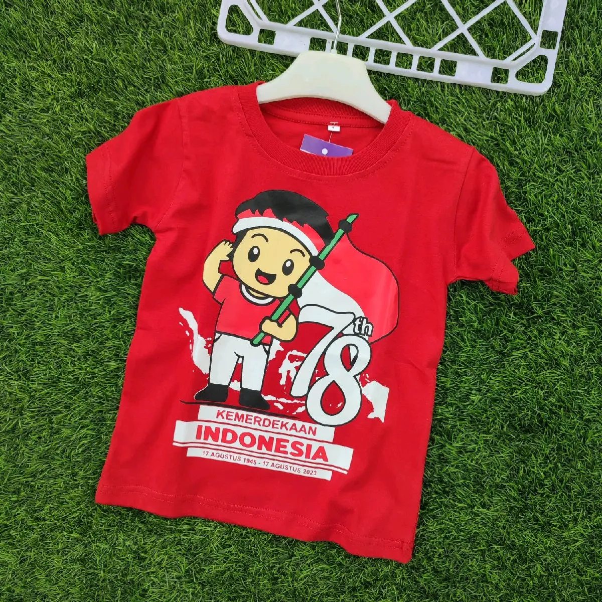KAOS MERDEKA ANAK