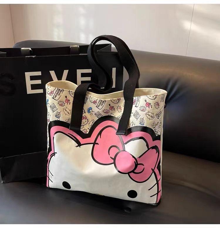 Product Introduction of Túi Vải Bố, Thiết Kế Hello Kitty Dễ Thương, Dành Cho Nữ, Hàng Mới Về Năm 2024, Túi Đeo Vai Hello Kitty Hoạt Hình, Thích Hợp Đi Lại, Túi Tote Đeo Vai 4