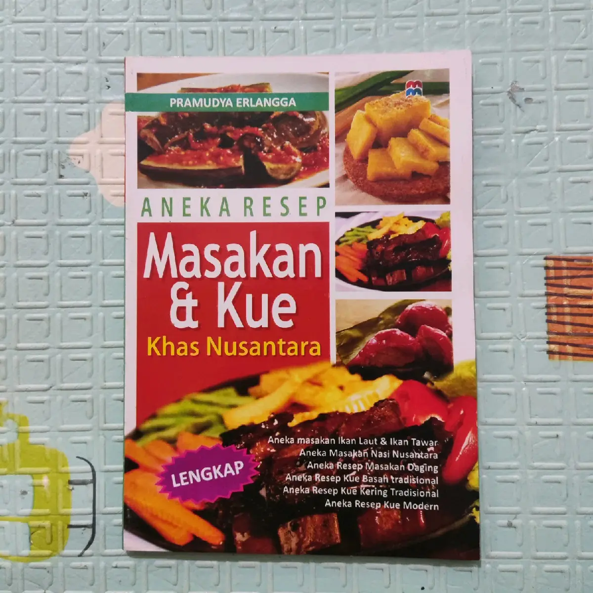 Buku Aneka Resep Masakan dan Kue Khas Nusantara - MM
