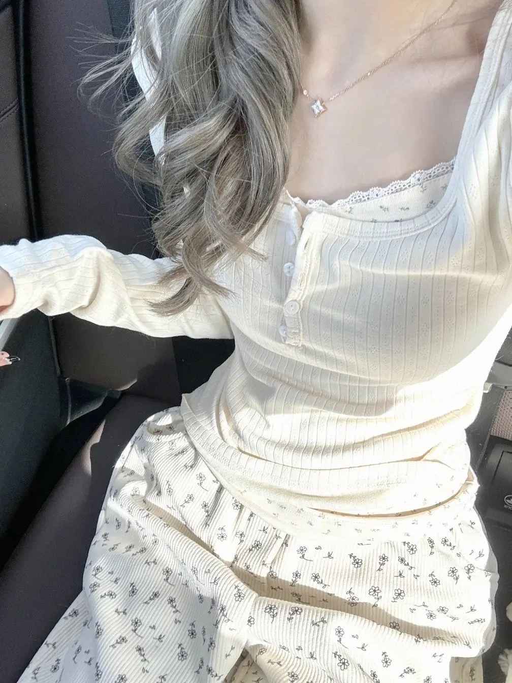 Áo brandy nữ chất thun tăm mềm giả hai lớp cổ tròn phối ren dài tay form babytee tôn dáng