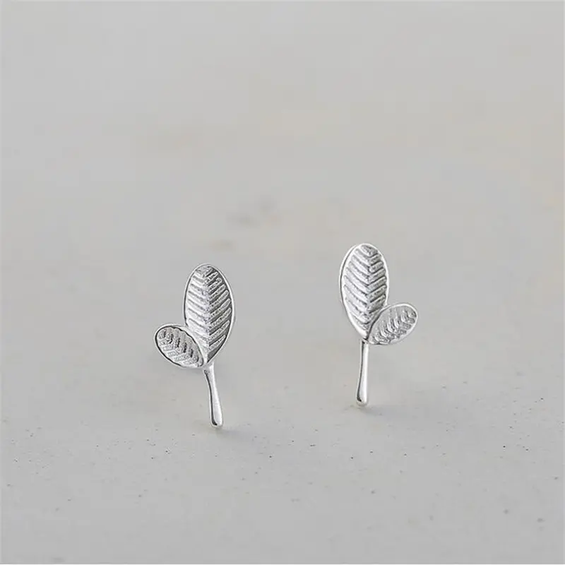 New Simple Fashion Exquisite Tree Leaf Female Gift Popular Stud Earrings  E266