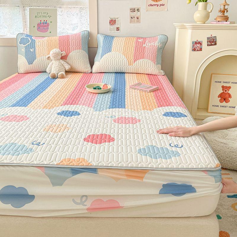 Product Introduction of 2025 Latex Cooling Mattress Cover Single Piece Summer Ice Silk Bedspread Set Three-Piece New Mattress Protector Cover Bed Sheet 5