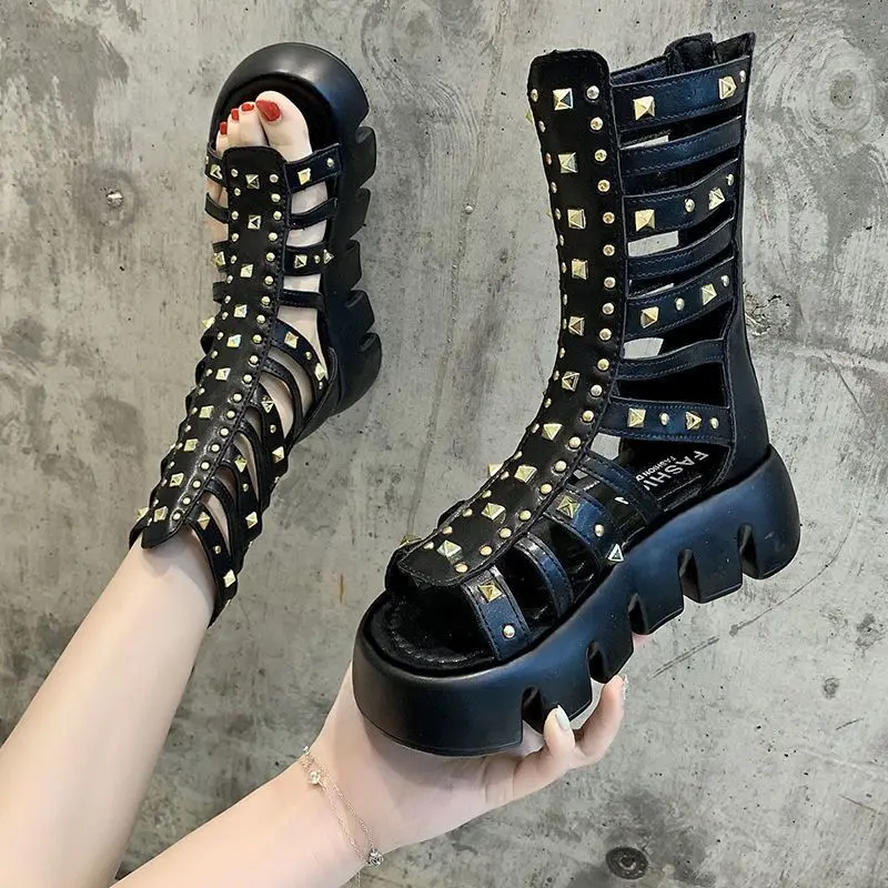 Giày Sandal La Mã Hở Ngón Đế Bánh Mì Ốc Quế, Phong Cách Âu Mỹ Mới, Giày Cổ Mũm Mĩm, Tăng Chiều, Thiết Kế Khoét Lỗ Giày Bốt Đi Xe Máy, Dành Cho Nữ