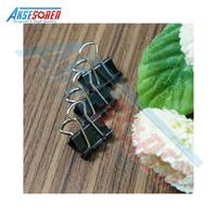 Gambar PENJEPIT KERTAS KLIP JOYKO NO 105 [1 BOX/12 PCS] / BINDER CLIPS  KECIL / PAPER CLIP / JEPIT LEMBARAN KERTAS / JEPITAN KERTAS WARNA HITAM MINI / ALAT PENJEPIT MAKALAH JOYKO dari Gratulis Kab. Indramayu 4 Tokopedia