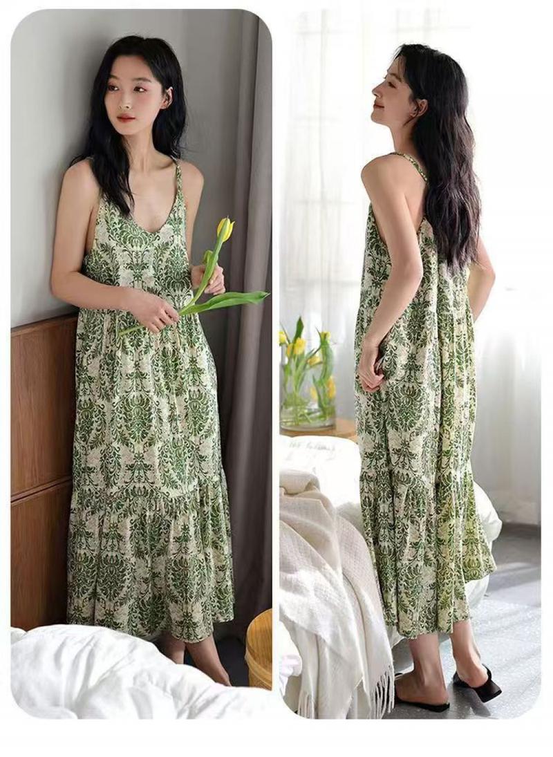 Product Introduction of Summer new product with chest cushion, suspender nightgown, women's ice silk sleepwear, jumpsuit, home wear 6