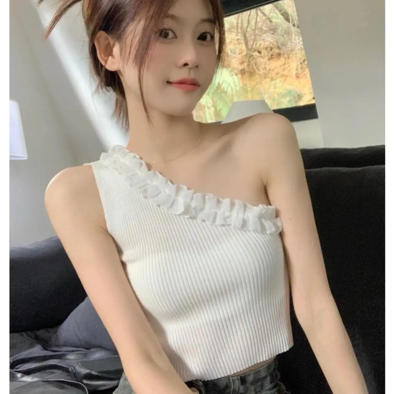 Áo sát nách  bất đối xứng xếp nếp đơn giản cho nữ phom croptop mã 01