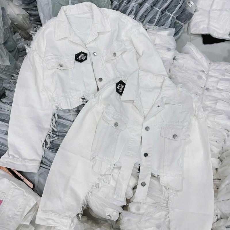 ÁO KHOÁC JEAN TRẮNG TUA RÁCH,FROM NGẮN TAY DÀI