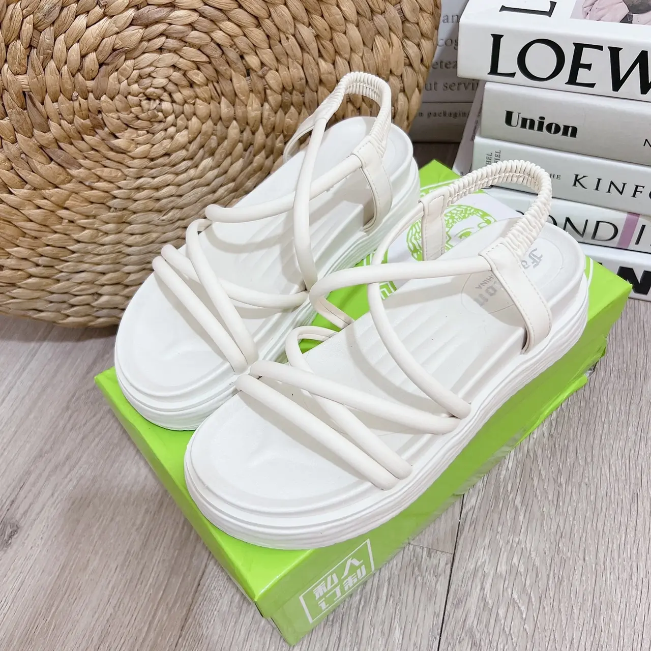 Sandal quai tròn trơn
