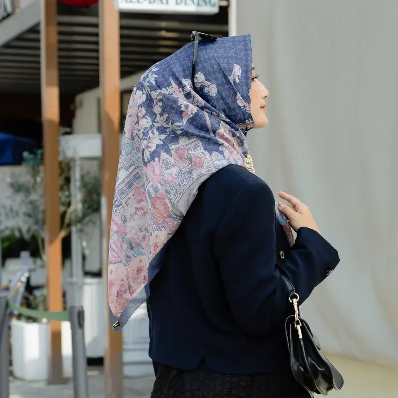 Amsterdam Renew Series ShasaScarves Hijab Motif Segiempat Premium 1