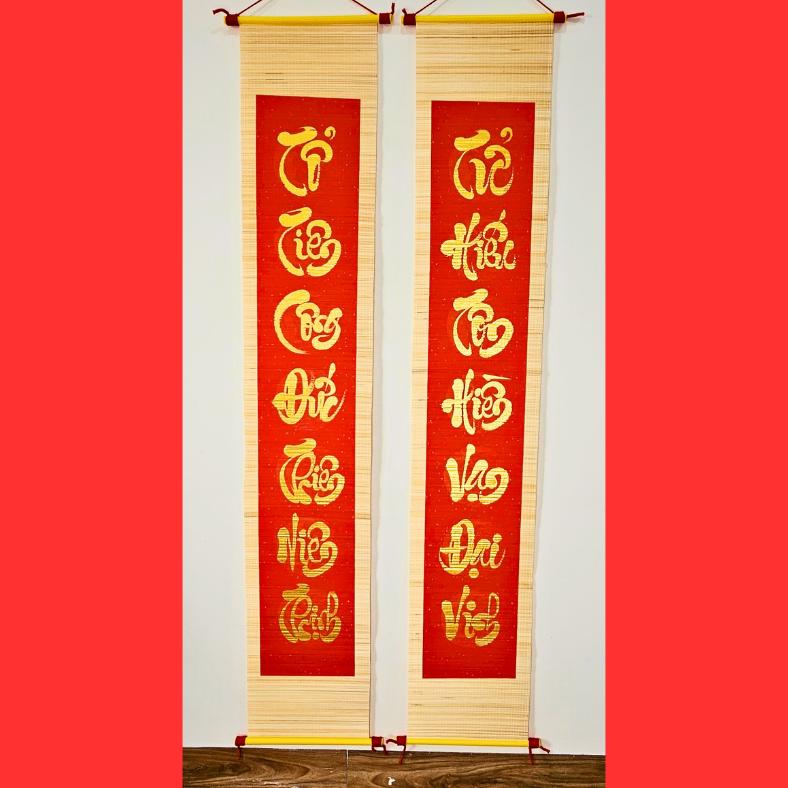 Câu đối đỏ treo tết, câu đối bàn thờ gia tiên viết theo yêu cầu, liễn treo tết chất liệu mành tre 3