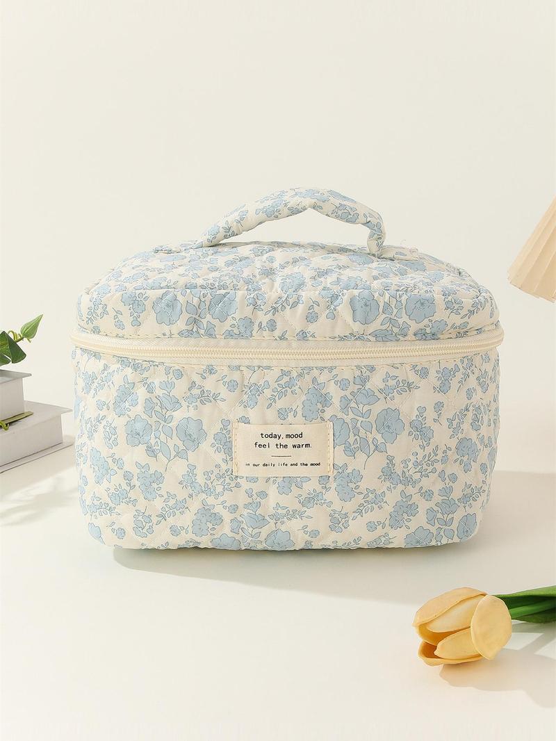 Product Introduction of 2pcs Cute Lovely Ditsy Floral Pattern Makeup Bag Set, Portable Padded Quilted New Trendy Cosmetic Storage Bag, Zipper Makeup Organizer, Versatile Storage Bag for Travel, Office & Makeup Pallet 15