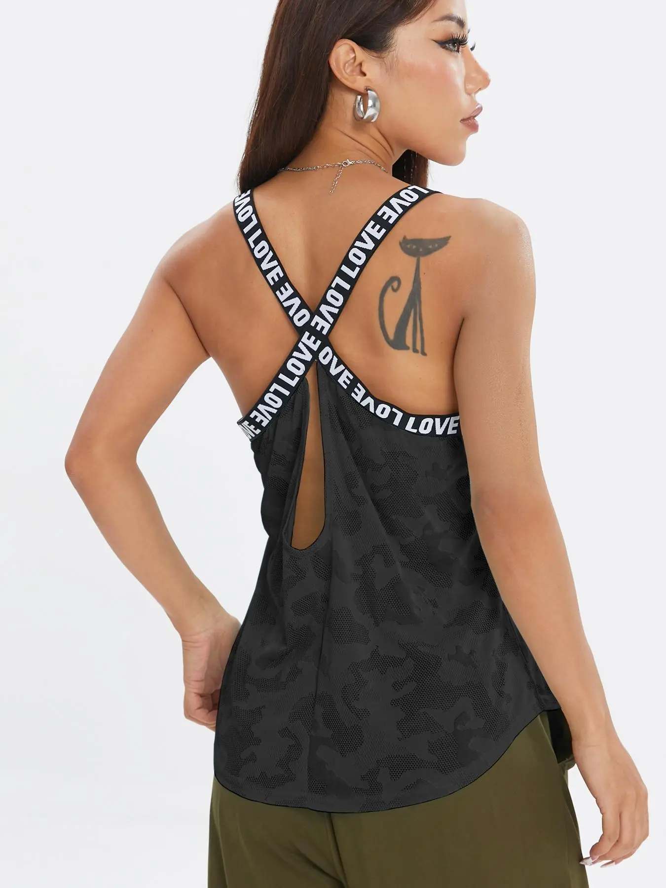 Women's Letter Tape Criss Cross Back Mesh Sports Tank Top, Casual Breathable Sports Vest for Yoga Gym Workout Running, Ladies Sportswear Fitness  for Spring & Fall