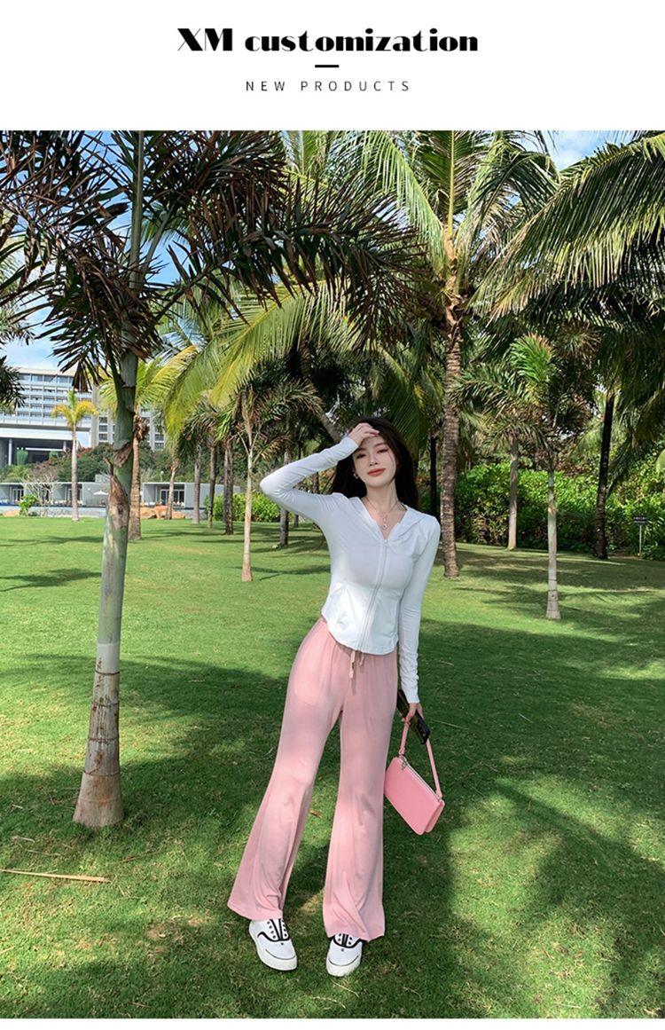 Product Introduction of 2025 New Ice Silk Sunscreen Clothes for Women, slim fit, waist cinching, small stature, slimming, UV resistant, breathable, thin jacket, fashionable and versatile 15