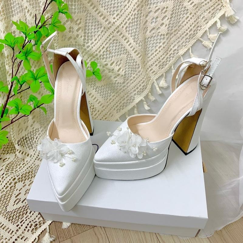 Degoshin bridal shoes - Giày cao gót, giày cưới 15p thiết kế đính Hoa Tú Cầu tôn dáng sang trọng 5