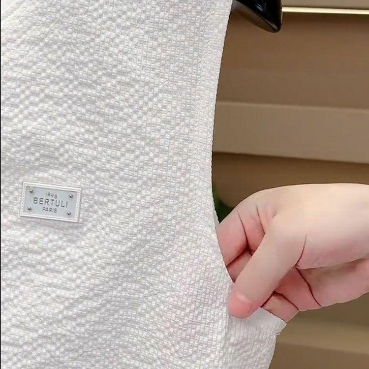 Product Introduction of Áo Vest Thiết Kế, Dễ Phối Đồ Cho Mùa Hè, Họa Tiết, Thoáng Khí, Gạc Bong Bóng, Hợp Xu hướng, Cổ Tròn, Không Tay, Dành Cho Nam Giới, Áo Vest Mỏng 4