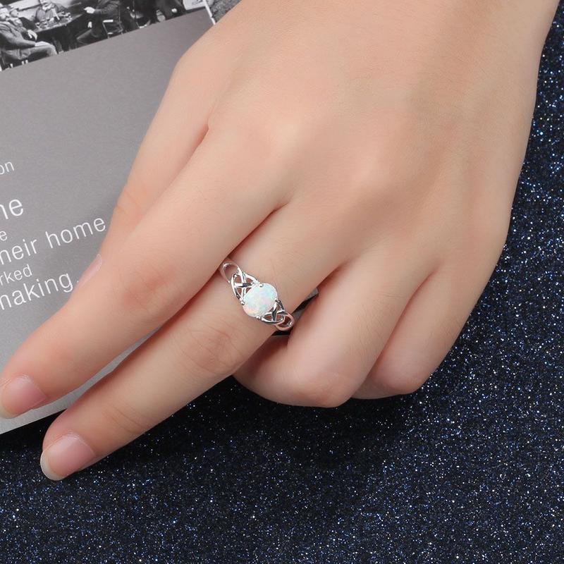 Product Introduction of Stylish European, American and Australian Women's Closed Rings 8