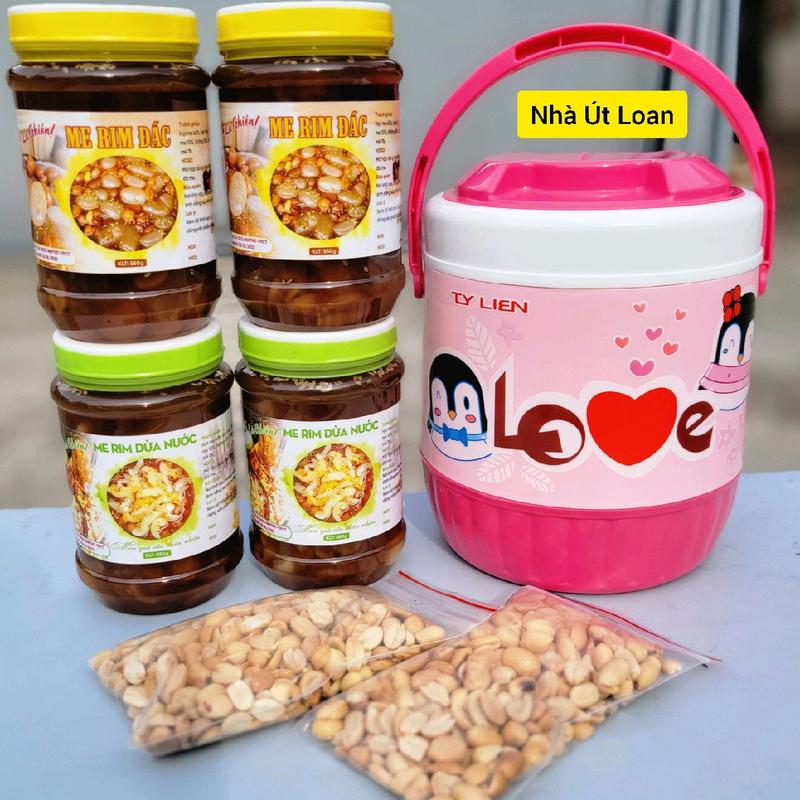 [Tặng quà] Combo 4 hủ 2,2kg - 2 loại mix vị (2 hủ me đác, 2 hủ me đác mít, 2 hủ me dừa nước, 2 hủ me dừa nước mít) vị Chua ngọt, mỗi hủ 550gr [ Tặng kèm] 1 bình đá 1,4 lít (màu ngẫu nhiên) và 2 túi đậu phộng 0