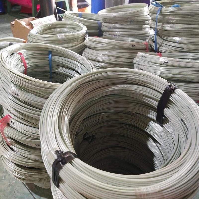 Fiber layangan / fiber sangkar berat 500gram 1