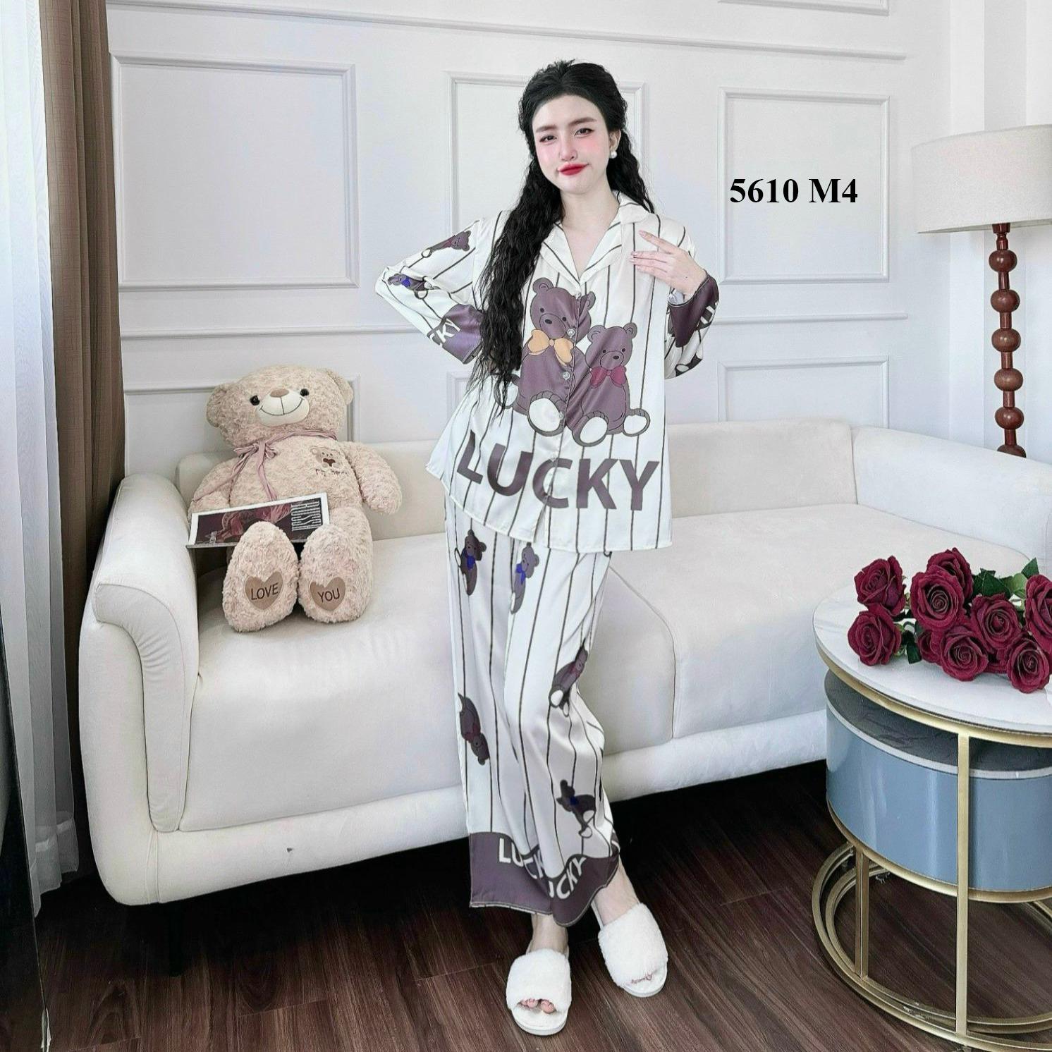Màu 4