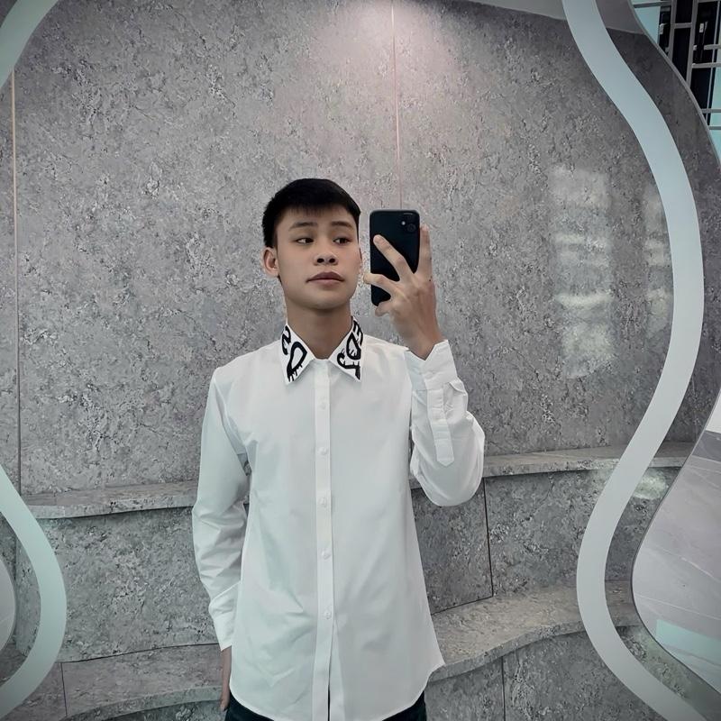 Áo sơ mi trắng cổ D D thêu nét căng siêu hót trend 0