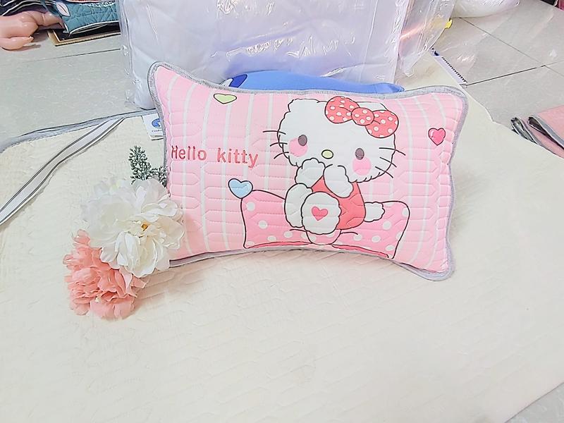  Gối nằm trẻ em - vỏ cao su non mềm mát ruột bông trắng tinh khiết  hello kitty  
