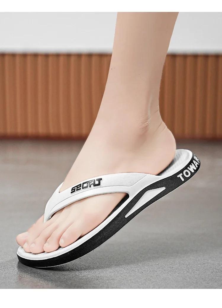 Product Introduction of Giày thể thao nam Giày dép nam thoải mái Giày dép gia đình Giày dép bãi biển nam dép xỏ ngón Vận chuyển trong vòng 24 giờ dép  tông  nam  đế  cứng 9