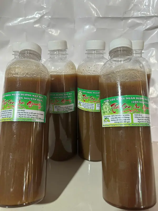 6 chai nước cốt Nhàu ngâm đường cát vàng mật mía không biến đổi gen chai 1kg, chính hiệu Thất Sơn An Giang 6 chai 6kg 6