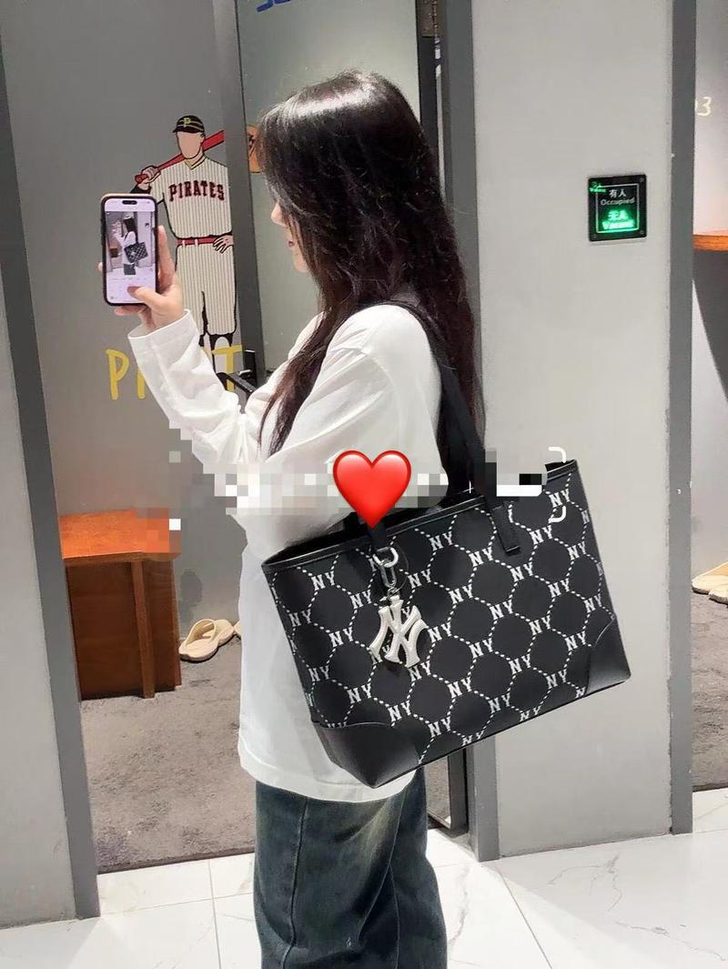 Product Introduction of Túi tote lớn, Thương hiệu M, Hàng mới về, Cửa hàng hành lý Lesheng Quảng Châu 5