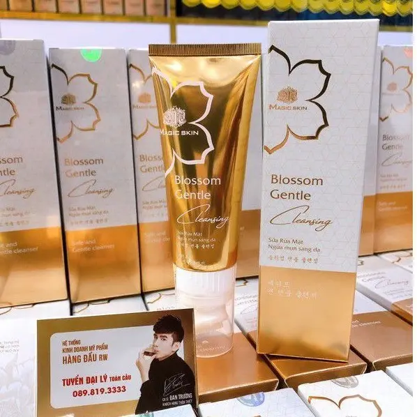 Sữa rửa mặt dịu nhẹ mịn da magic skin