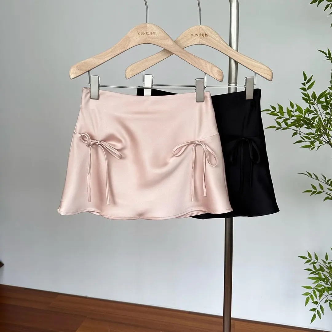 Chân váy nữ ngắn chữ A lụa kèm quần trong đẹp 2 màu hồng, đen full size đẹp nhẹ,