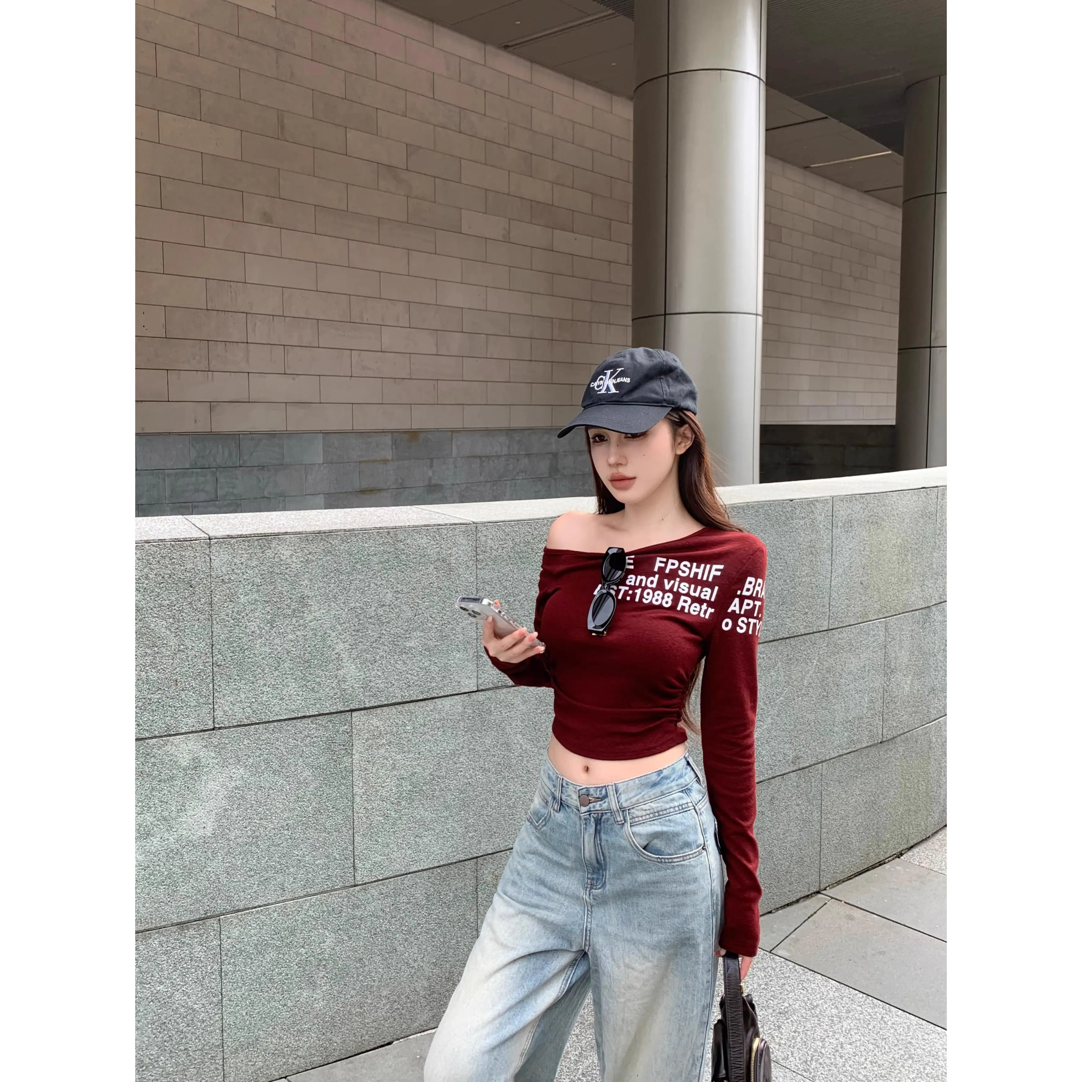 Áo Phông In Chữ Vai Tay Áo Dài, Phụ Nữ Hàng Đầu, Làm Bằng Modal Rayon, Phong Cách Người Dặn 1 * 1, Cô Gái Nóng Bỏng Mỹ, Màu Đỏ, Áo Trên Top Women Sơ Mi Shirt Cổ Tròn