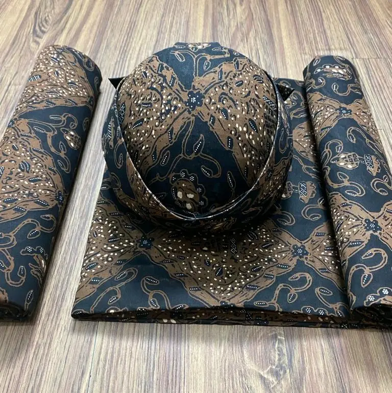 jarik set blangkon motif sido dadi dagel