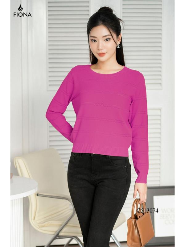 FIONA Áo len nữ chất Mongtoghi dáng bo gấu đố dệt kẻ ngang dài tay C513074 Top Tim Women Vàng