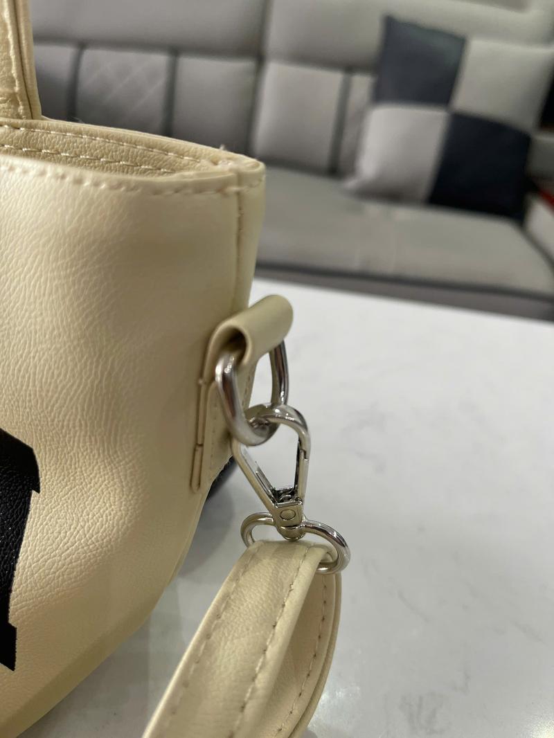 Product Introduction of Túi quai xách thanh lịch nhỏ sài gòn 1975 nam nữ tiện lợi [RẺ VÔ ĐỊCH] Bag 16