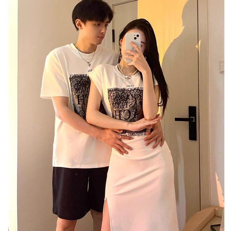 Trang Phục Cặp Đôi Mùa Hè, 2023 Mới, Áo Phông Và Một Chiếc Váy Dài, Bộ Đồ Mỏng, Cao Cấp, Thích Hợp Cho Năm 2024 2