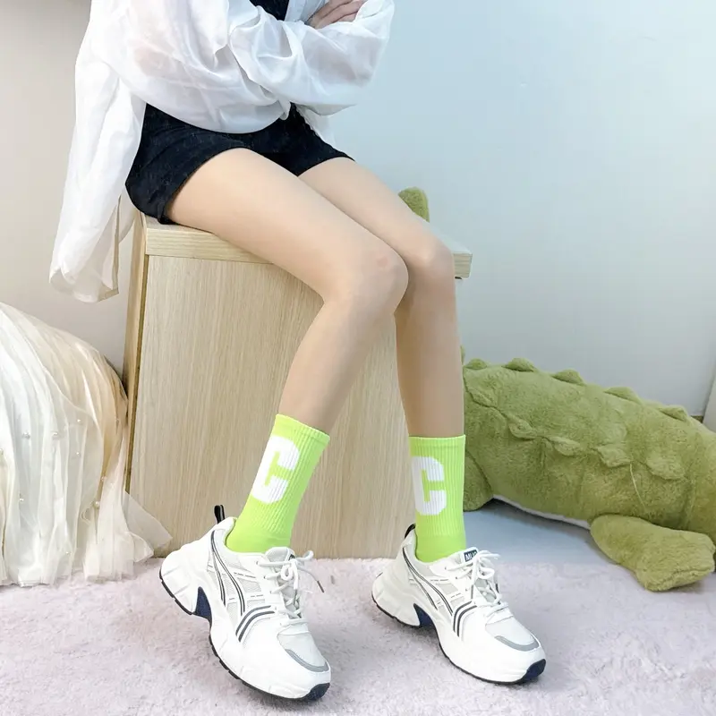 Tất vớ cổ cao chữ C 5 màu tươi sáng phong cách thể thao trẻ trung năng động 6