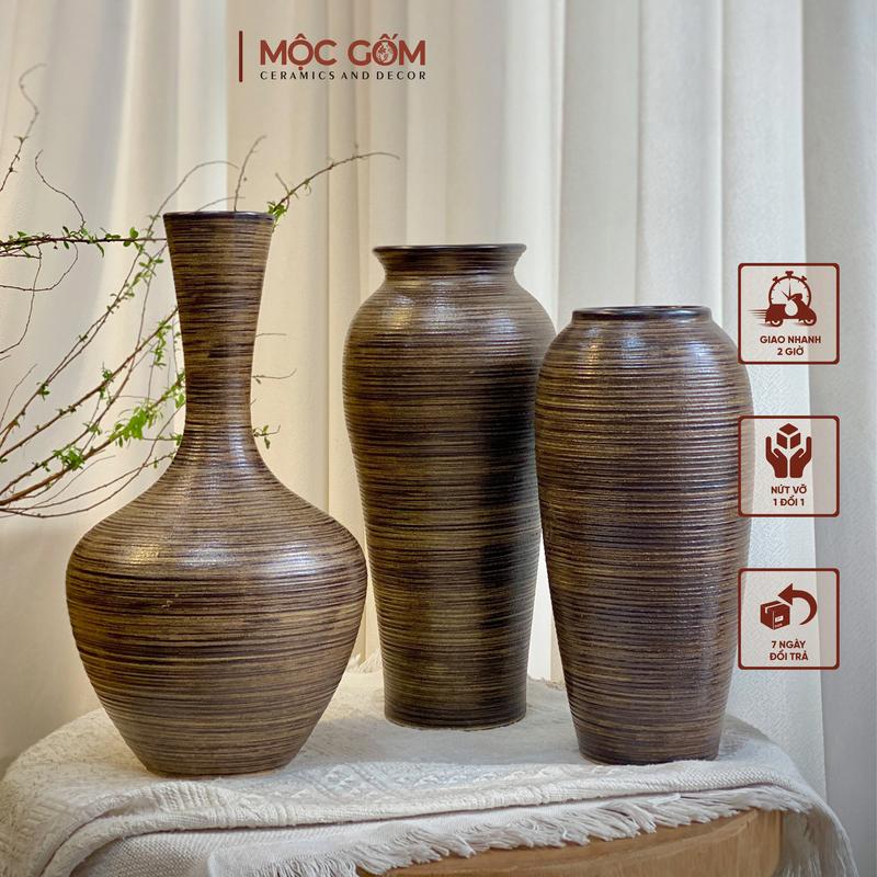 Bình gốm dáng đùi dế men nâu Mộc vân ganh sản xuất tại làng nghề gốm sứ Bát Tràng Decor Phòng | Mộc Gốm MG290