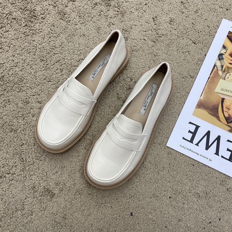 Product Introduction of 3221 Giày Moca Loafer Nữ Giày Màu Kem Đen Có Sẵn Fullbox QCCC 4