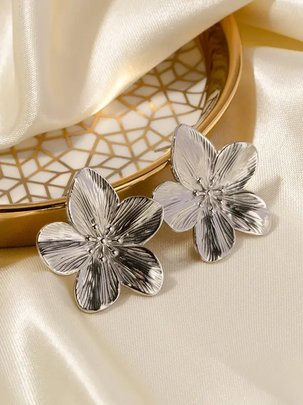 Textured Metal Flower Design Stud Earrings for Women, Prom Jewelry, Luxury Jewelry, 2025 Cute Fashionable Vintage Jewelry for Women for Party, Daily Decor, Trendy All-match & Exquisite Jewelry for Gift, Girls Birthday Gift 6