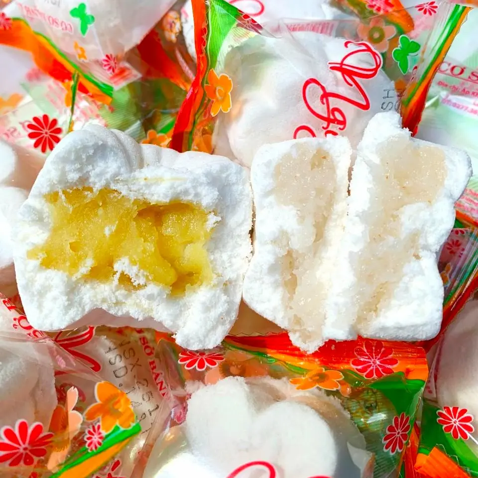 1Kg ( hơn 50 cái )Bánh in nhỏ mini nhân dừa non và nhân đậu xanh nhà NGUYỆT.