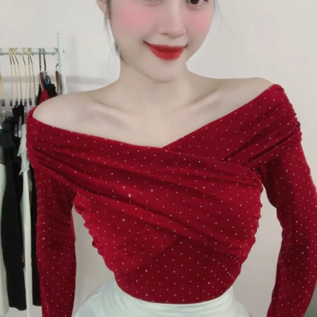 Phượng Su Clothing- Áo Vạt Chéo Bling Blinggg Nhúng Kim Tay Dài Mã A22
