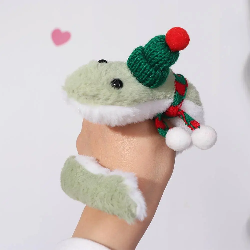 Novelty Plush Year of The Snake Plush Toy Little Snake Wrap Around Arm Snake Stuffed Plush Doll Kawaii Soft Green Snake Animal Doll Kids Birthday Christmas