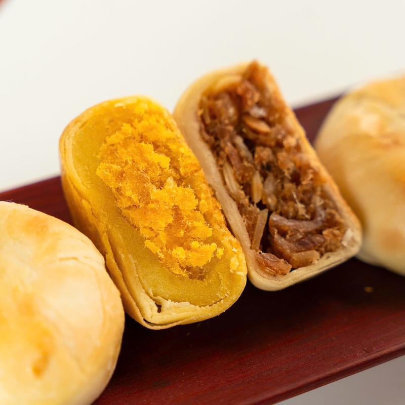 BÁNH PÍA NHÂN MẶN THẬP CẨM 2 VỊ - TIỆM ĂN CÔ TRÀ 0