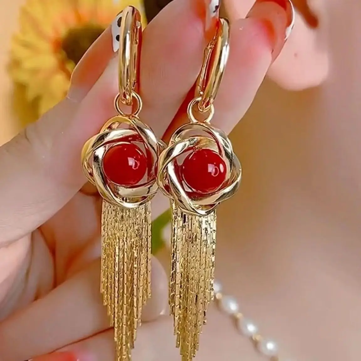 Hoa Tai Tua Rua Hạt Màu Đỏ, Thiết Kế Sang Trọng Cao Cấp Phổ Biến Hiệu Ứng Xếp Ly, Thanh Lịch Và Hợp Xu hướng, Kẹp Tai, Chất Lượng Hàng Đầu
