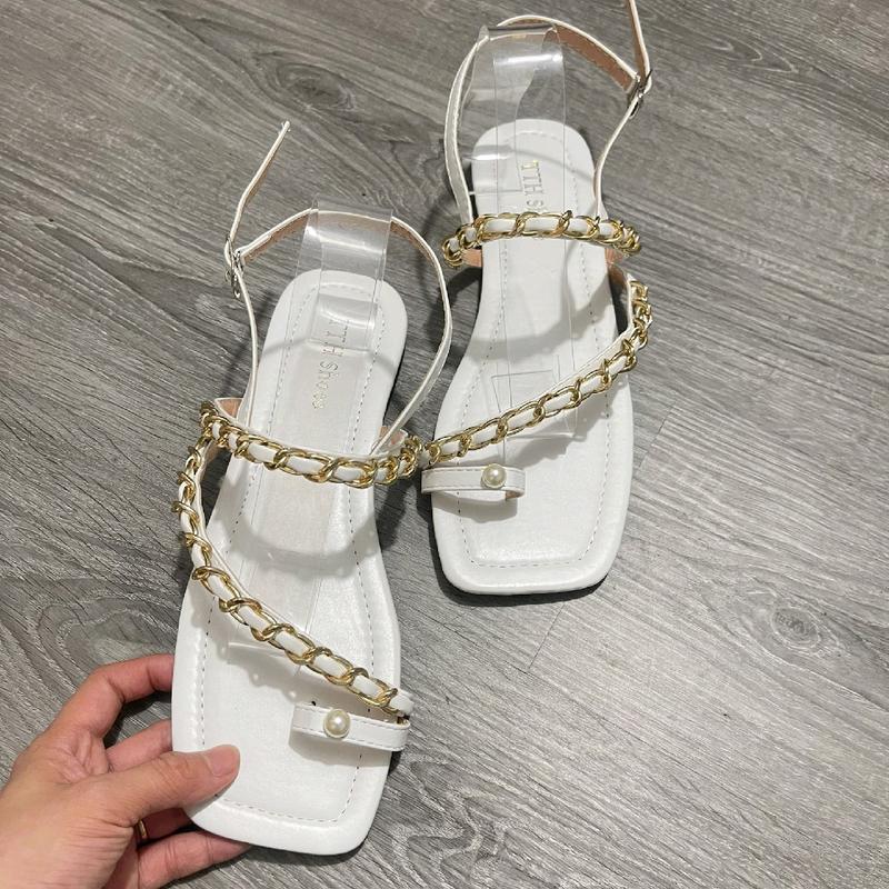 Giày Sandal nữ đế bệt mũi vuông quai dây xỏ ngón phối xích đính ngọc cá tính bigsize từ 35 đến 46
