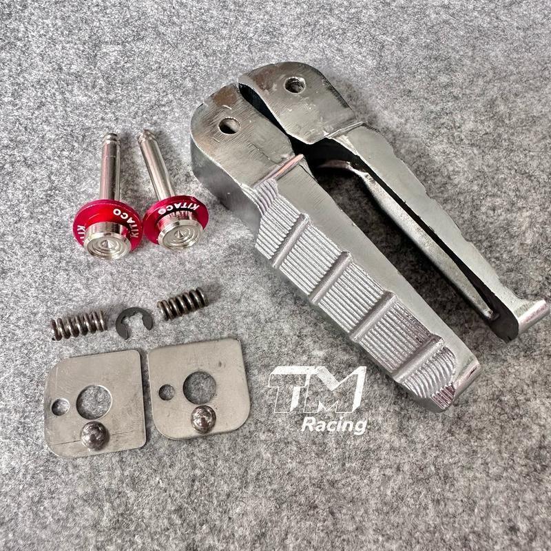 Gác chân sau nhôm đúc tặng chốt xỏ và long đền đỏ(đọc kỹ mô tả sản phẩm )