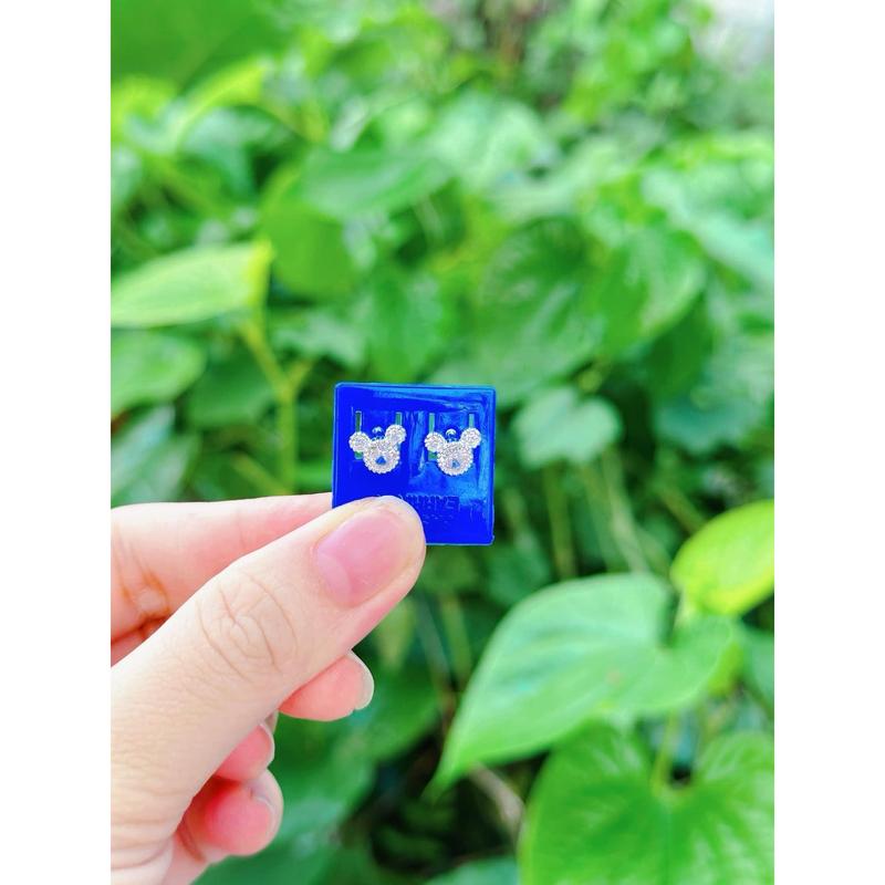 bông tai gấu , bạc TA , chốt chắc chắn , đá sáng - BẠC NHẬT MINH 1