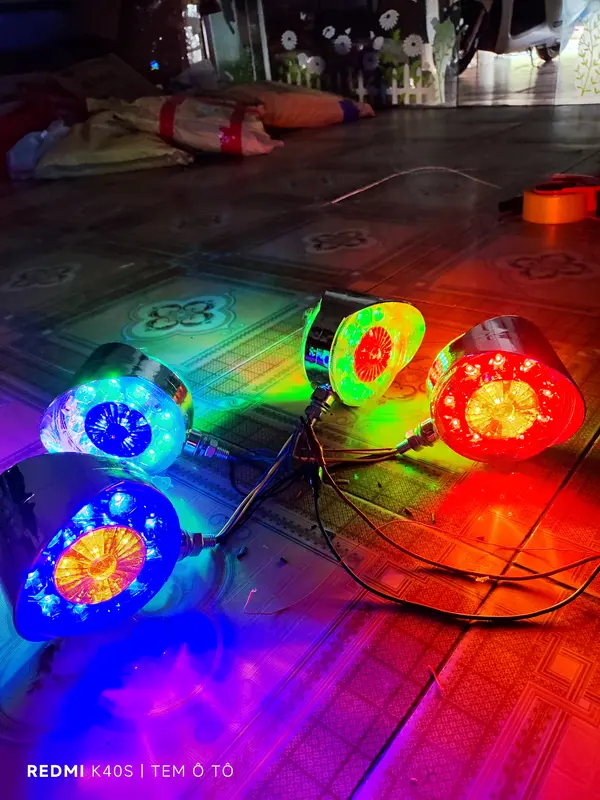 ( Autovol 12v-24v) Led nóc Thái Lan 2 mặt led điện 12v và 24v chậy chung Phụ Tùng Đèn Pha 1