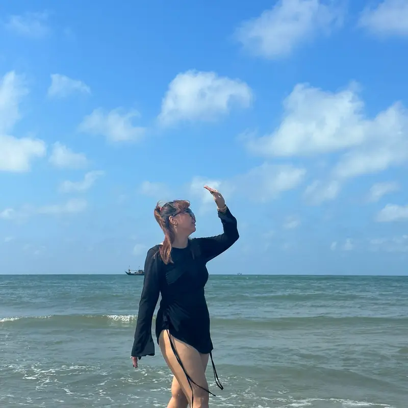 (XUONG BIGSIZE KIM) SÉT  ĐẦM THUN LƯỚI  KÈM  BIKINI RỜI  BÊN  TRONG ĐI BIỂN THÍCH  HỢP MẶT  CHO MÙA HÈ BIGSIZE  50-9 KG  Women 4